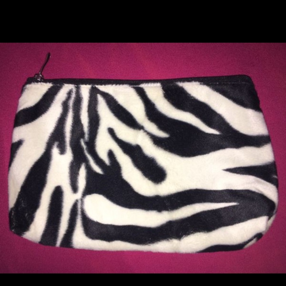 Super cute Zebra print small make-up bag 😍💞